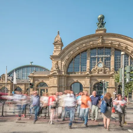 ホテル Main Frankfurt フランクフルト